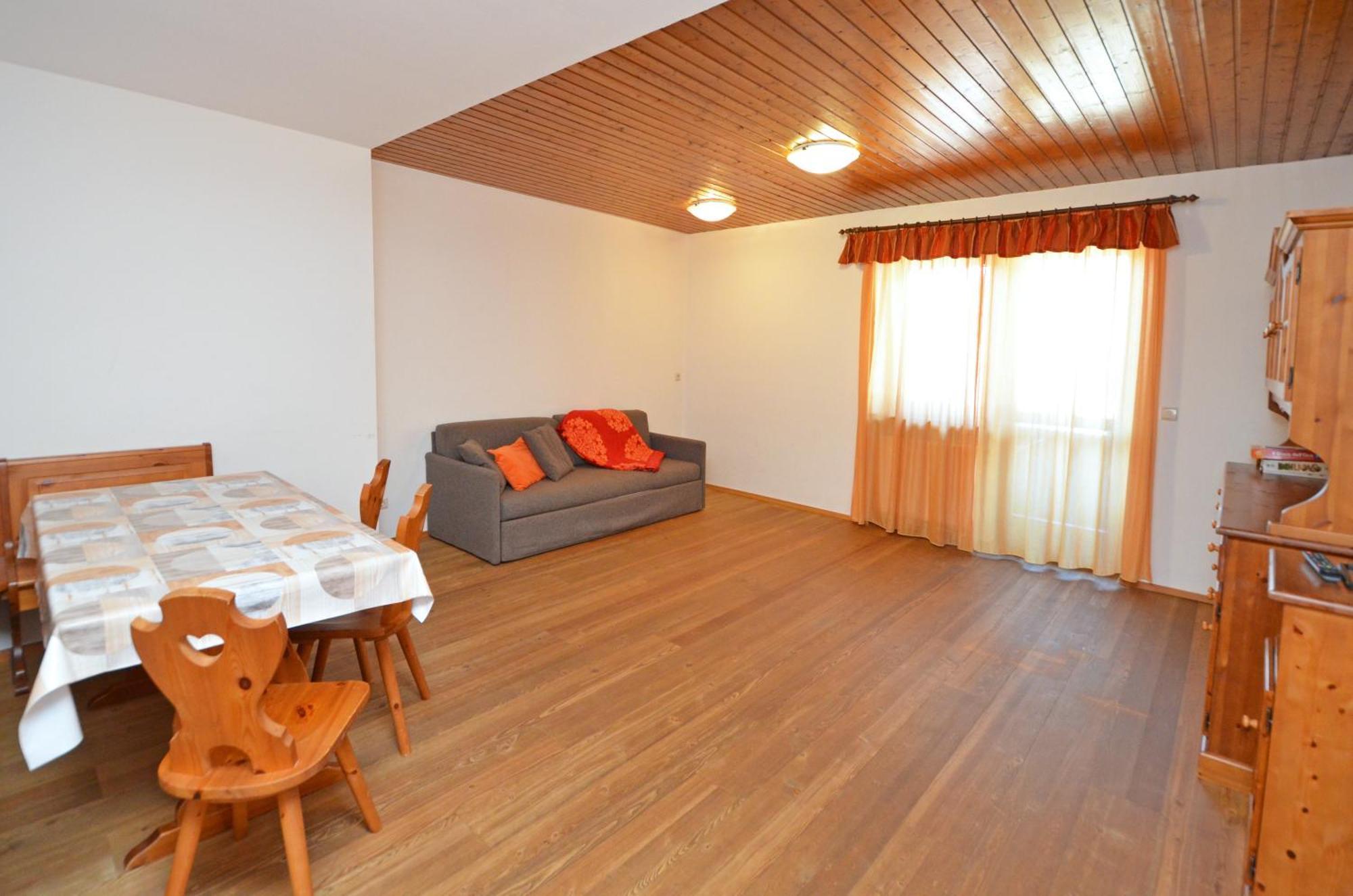 Aurturist Miramonti S Candido San Candido Room photo