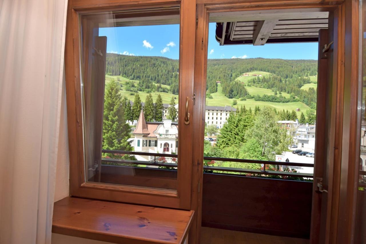 Aurturist Miramonti S Candido San Candido Room photo